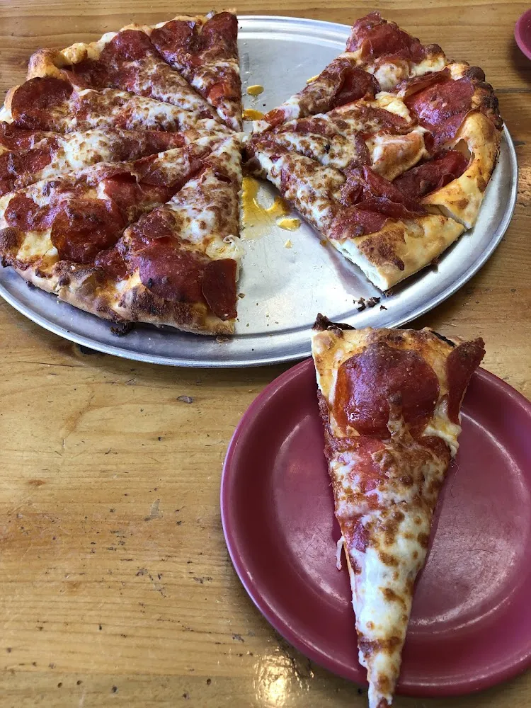 Large Pepperoni Pizza